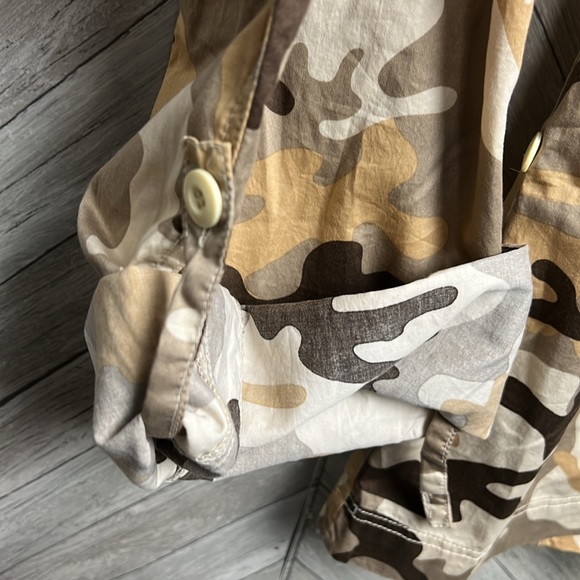 NWT Y2K Low Rise Cropped Camo Pants Bitten Size 18 - Picture 5 of 16